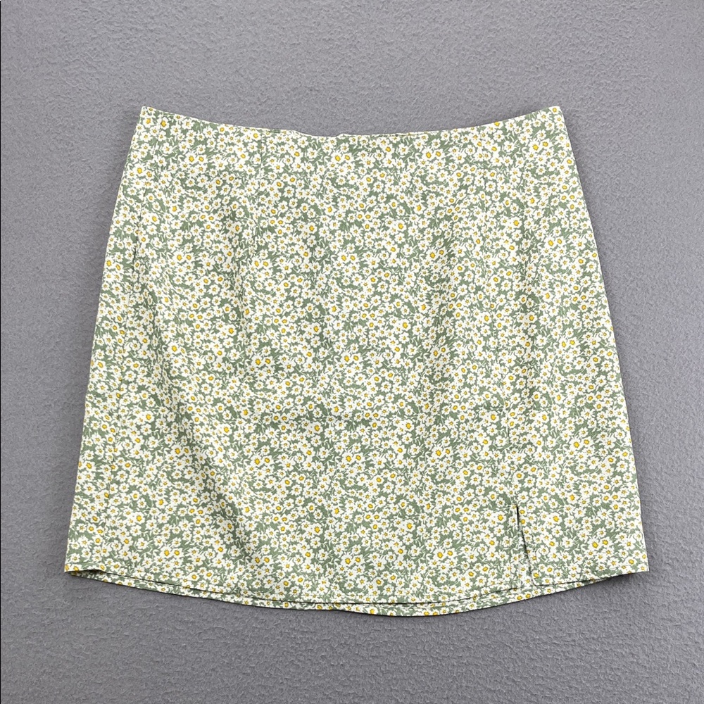 Aeropostale Green & Yellow Ditsy Daisy Floral Mini Skirt Size Medium Cottagecore